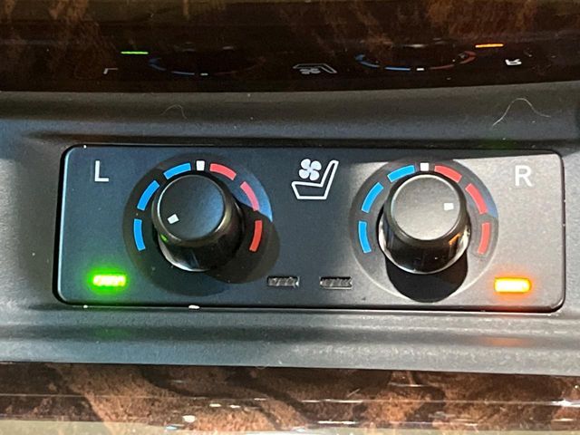 TOYOTA ALPHARD hybrid 4WD 2018