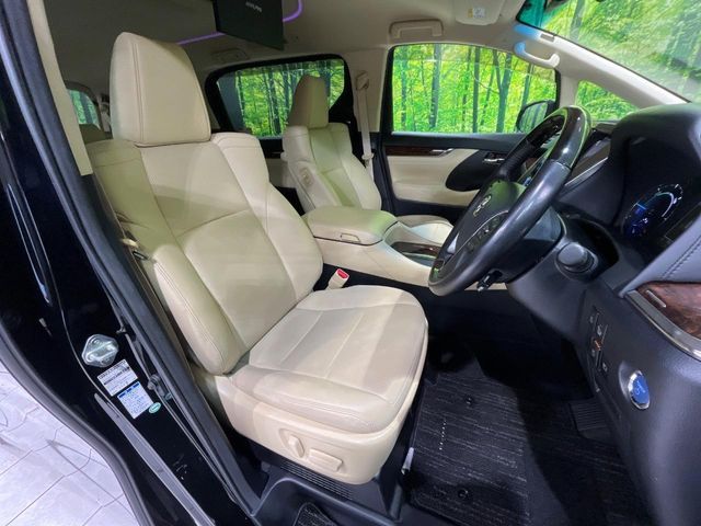 TOYOTA ALPHARD hybrid 4WD 2018