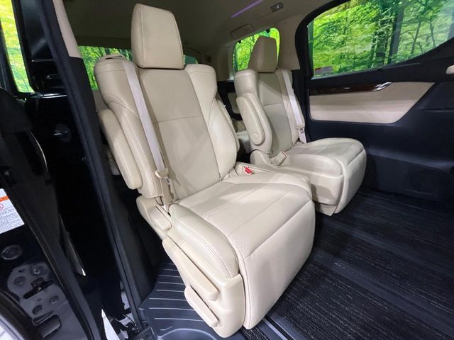 TOYOTA ALPHARD hybrid 4WD 2018