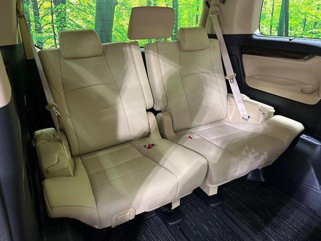 TOYOTA ALPHARD hybrid 4WD 2018