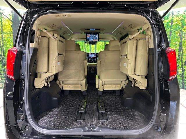 TOYOTA ALPHARD hybrid 4WD 2018