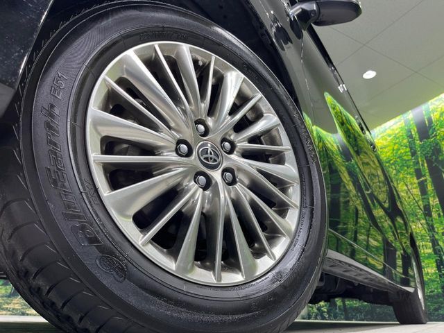 TOYOTA ALPHARD hybrid 4WD 2018