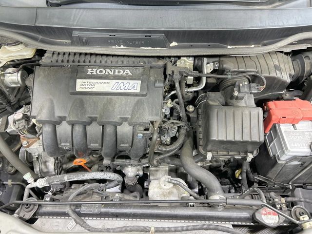 HONDA FIT SHUTTLE HYBRID 2014