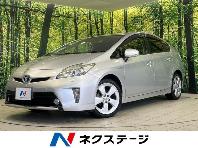 TOYOTA PRIUS 2014