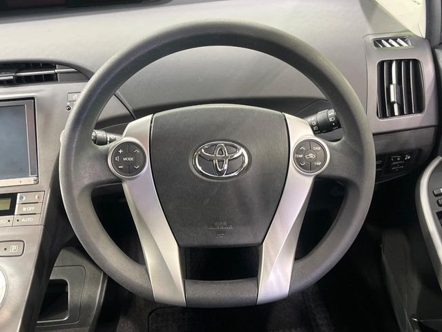 TOYOTA PRIUS 2014