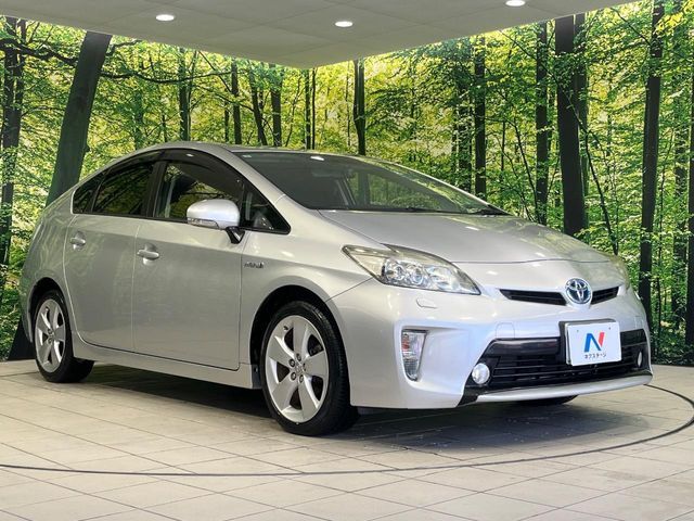 TOYOTA PRIUS 2014