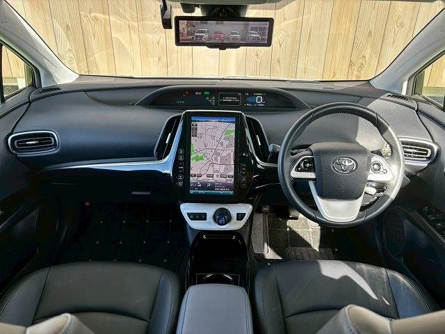 TOYOTA PRIUS 2018