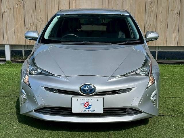 TOYOTA PRIUS 2018