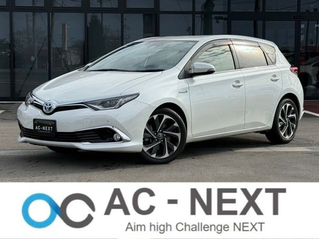 TOYOTA AURIS HYBRID 2016