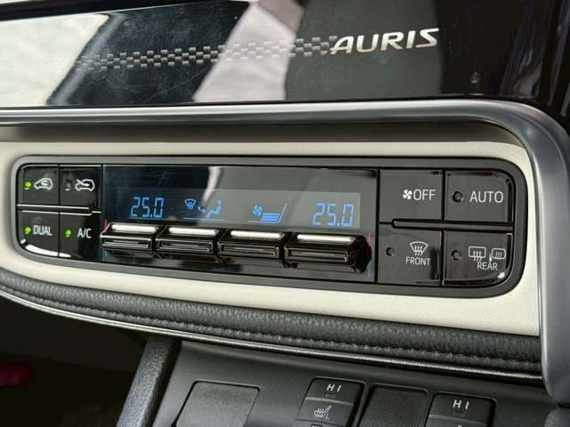 TOYOTA AURIS HYBRID 2016