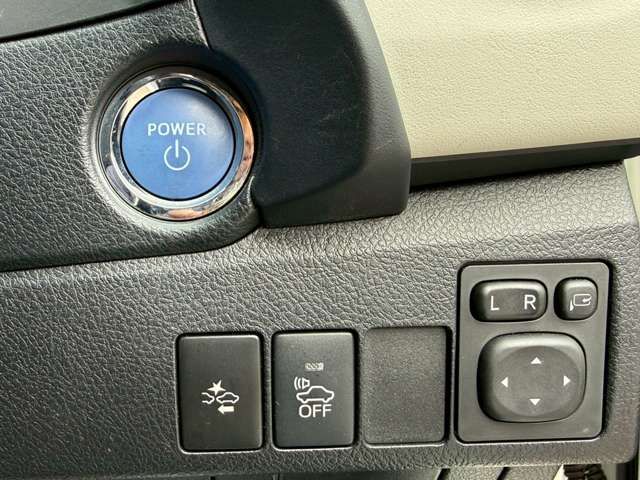 TOYOTA AURIS HYBRID 2016