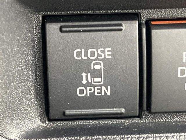 TOYOTA SIENTA HYBRID 2023