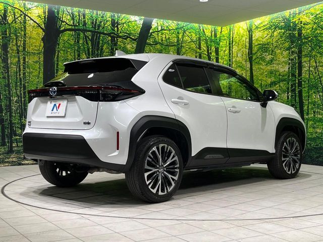 TOYOTA YARIS CROSS HYBRID 2022