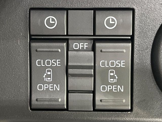 TOYOTA ROOMY 4WD 2024