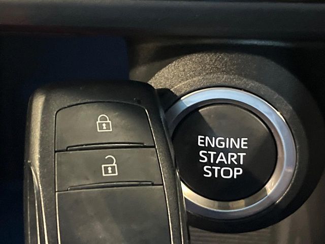 TOYOTA HARRIER 4WD 2023