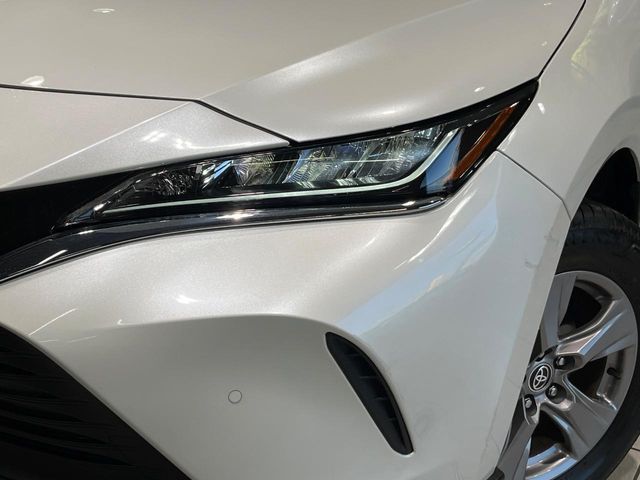 TOYOTA HARRIER 4WD 2023