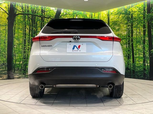 TOYOTA HARRIER 4WD 2023