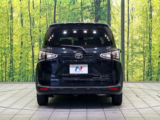TOYOTA SIENTA 2021