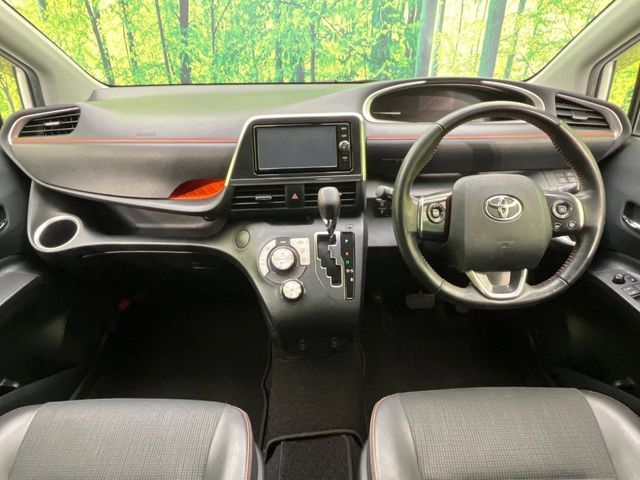 TOYOTA SIENTA 2018