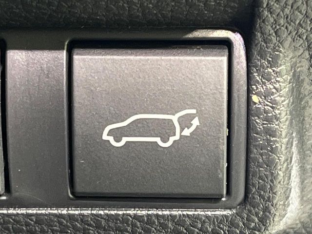 TOYOTA COROLLA CROSS HYBRID 2024