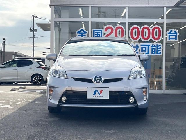 TOYOTA PRIUS 2013