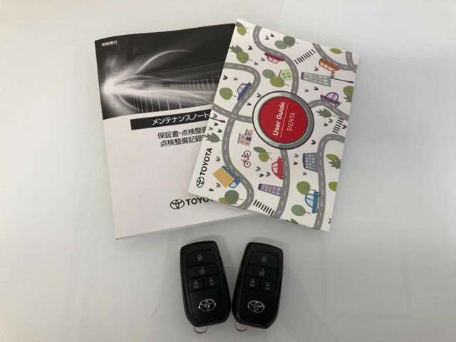 TOYOTA SIENTA HYBRID 2024