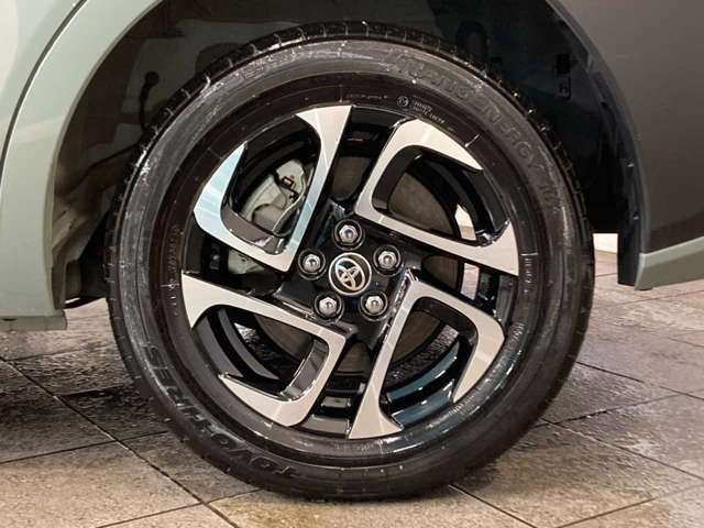 TOYOTA SIENTA HYBRID 2024