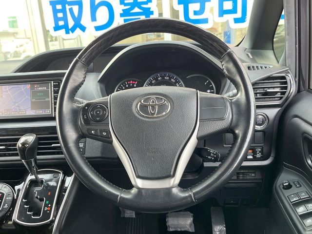 TOYOTA ESQUIRE 2015