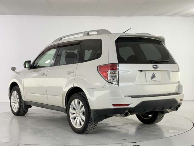 SUBARU FORESTER 2012