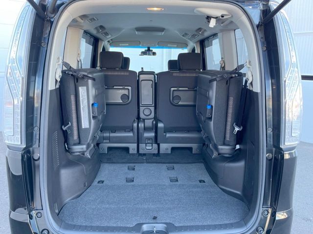 NISSAN SERENA  S-HYBRID 2014