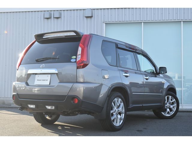 NISSAN X-TRAIL 4WD 2012
