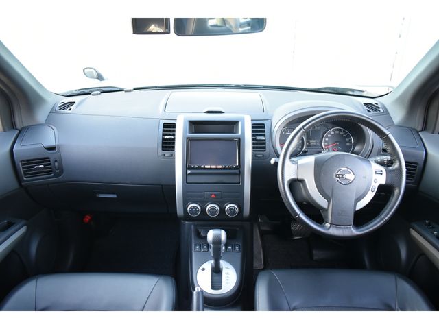 NISSAN X-TRAIL 4WD 2012