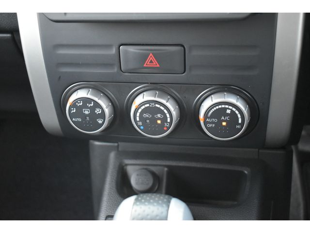 NISSAN X-TRAIL 4WD 2012