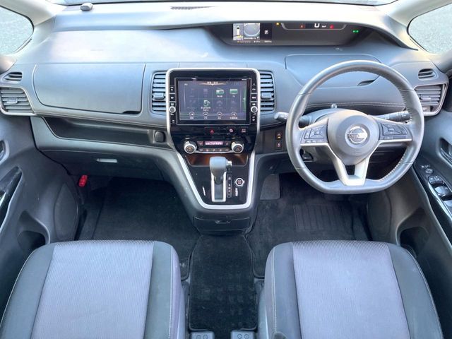 NISSAN SERENA  S-HYBRID 2017