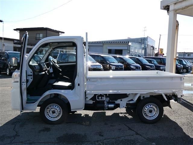 DAIHATSU HIJET truck 4WD 2025