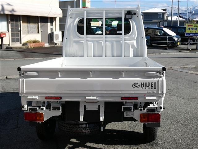 DAIHATSU HIJET truck 4WD 2025