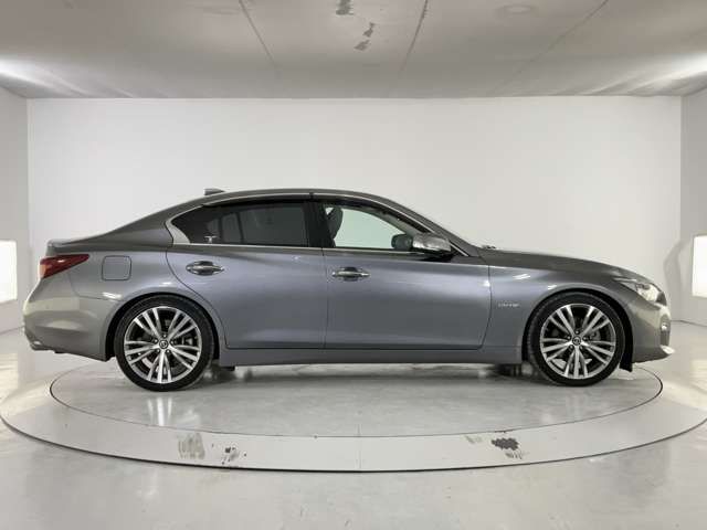 NISSAN SKYLINE HYBRID 2021