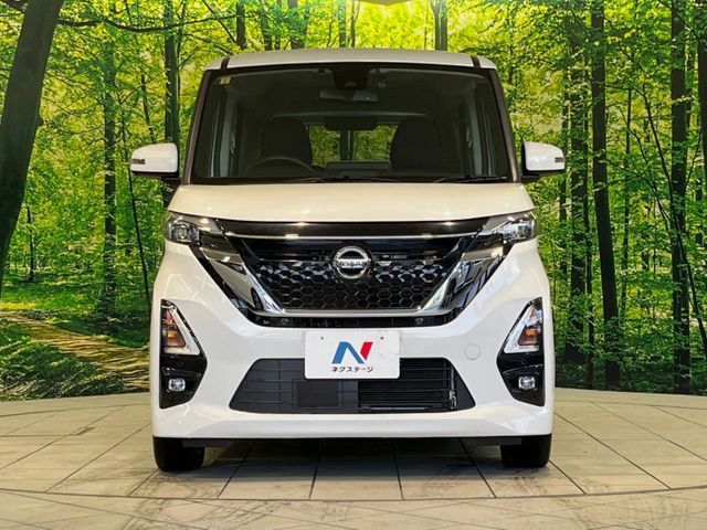 NISSAN ROOX 2021