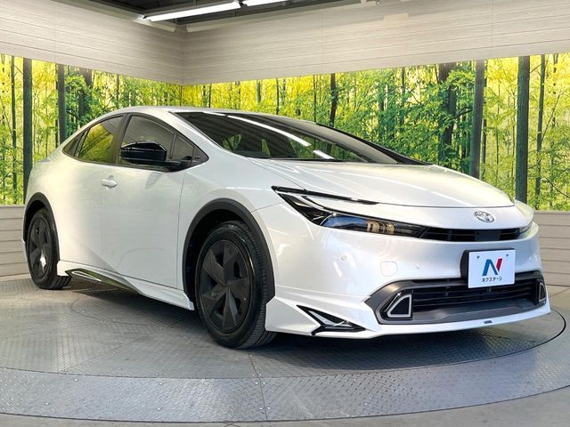 TOYOTA PRIUS 2023