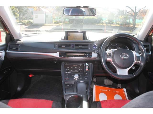 TOYOTA LEXUS CT200h 2011
