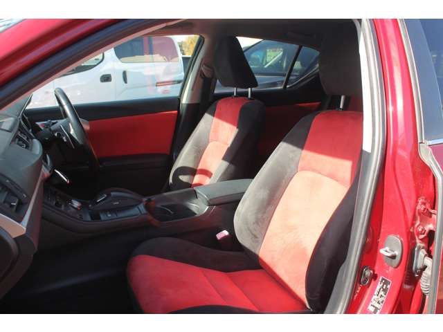 TOYOTA LEXUS CT200h 2011