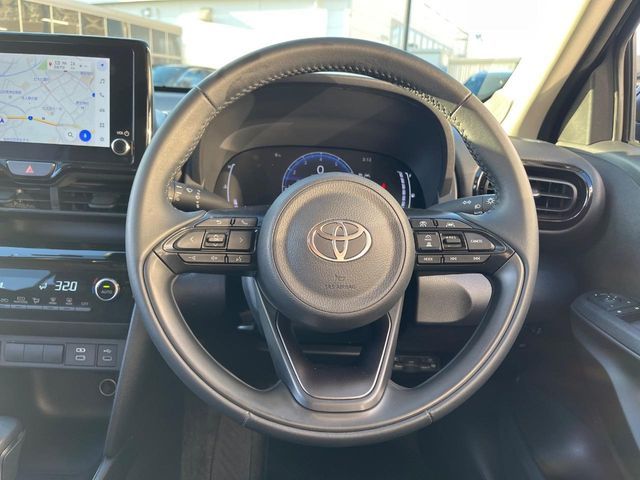 TOYOTA YARIS CROSS 2025