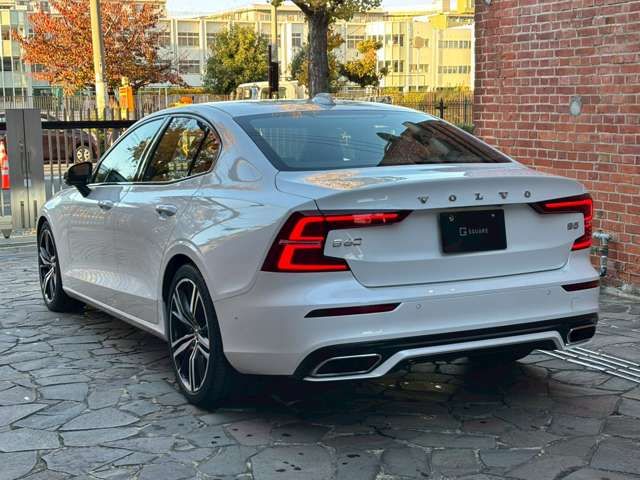 VOLVO VOLVO S60 2022