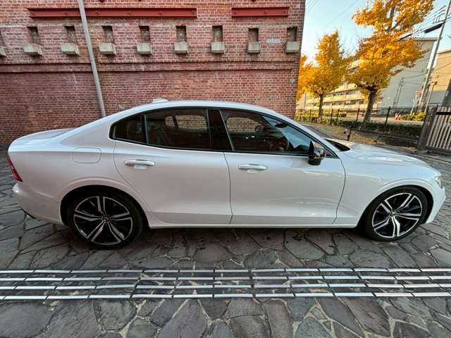 VOLVO VOLVO S60 2022