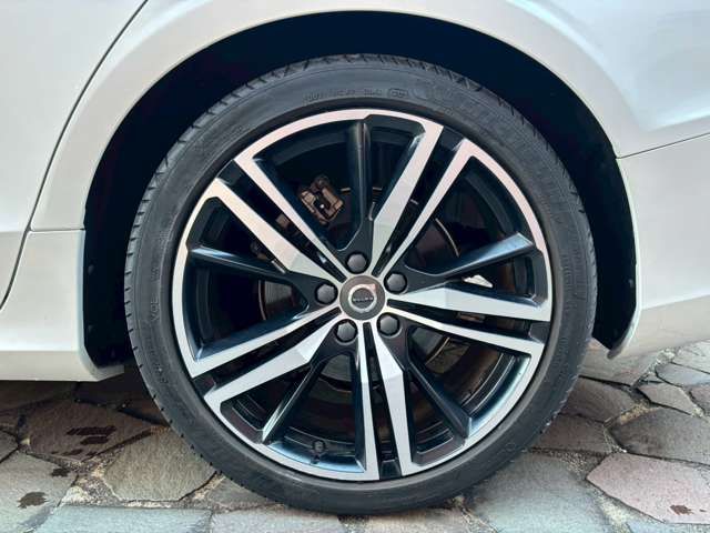 VOLVO VOLVO S60 2022