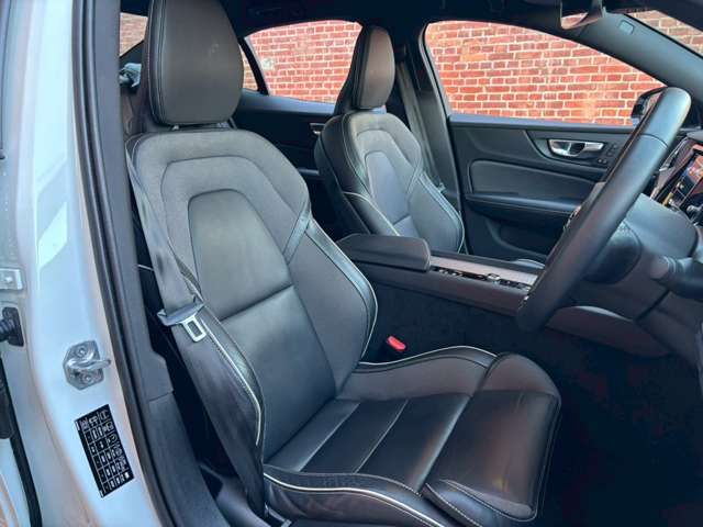 VOLVO VOLVO S60 2022