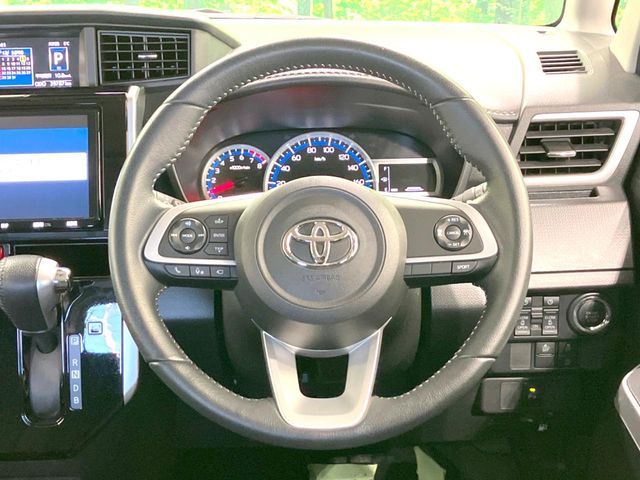 TOYOTA ROOMY 2021