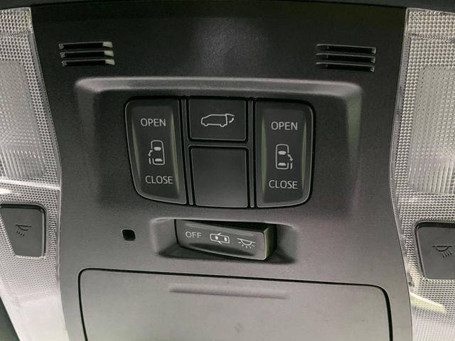 TOYOTA VELLFIRE 2016