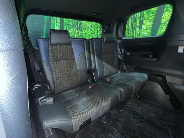 TOYOTA VELLFIRE 2016