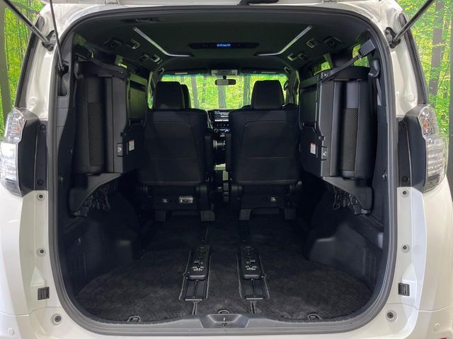 TOYOTA VELLFIRE 2016